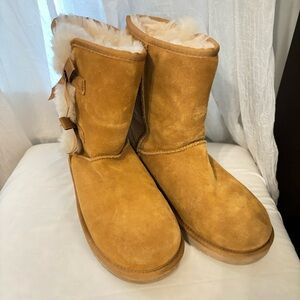 KOOLABURA Uggs Victoria Size 8 Chestnut Winter Snow Women’s Booties
